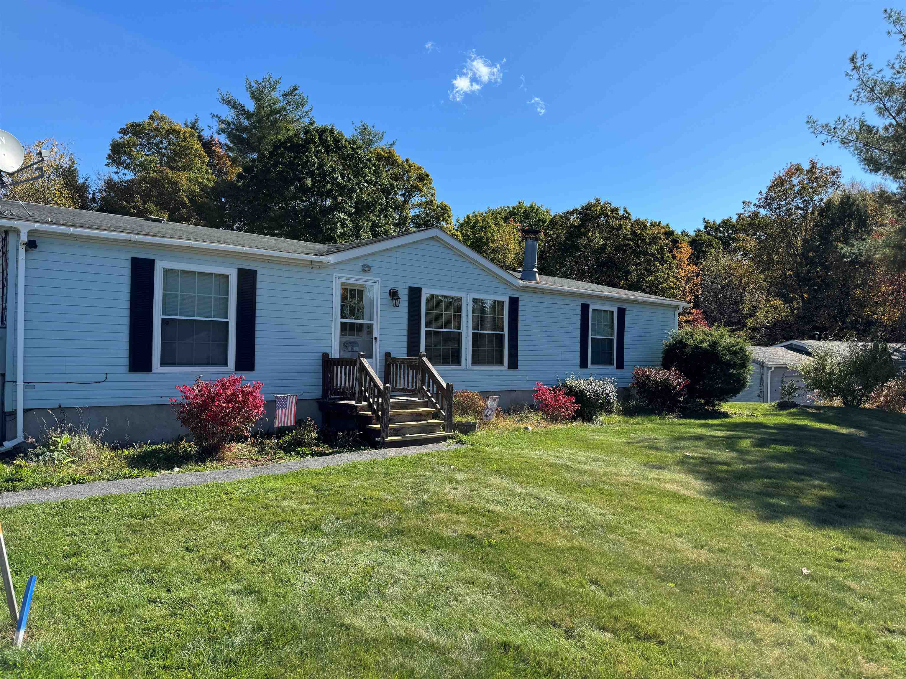 Pondview Rd, Swanzey, NH 03446