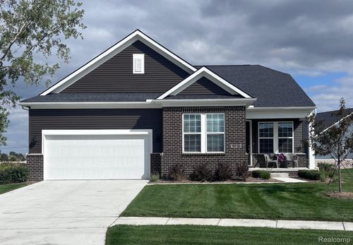 20601 West Kilburn Drive, Macomb Township, MI, 48044 | Card Image