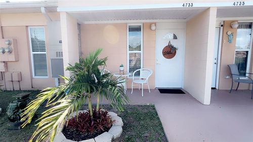 4733 Club Cir, LAKESHORE, FL, 33854-1240 | Card Image