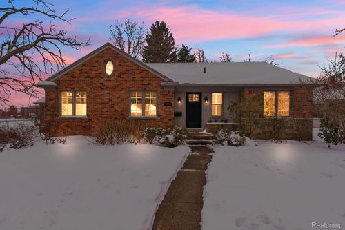 23573 Fordson Dr, Dearborn, MI, 48124-1601 | Card Image