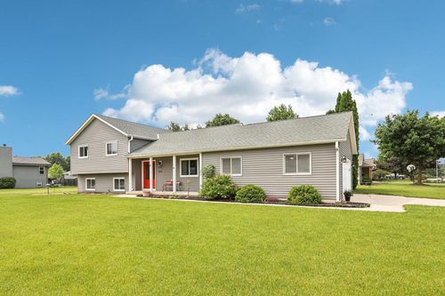 802 Rohda Drive, Waterford, WI, 53185 | Card Image