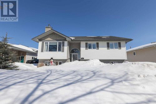147 Nottingham Cres, Thunder Bay, ON, P7G1B5 | Card Image