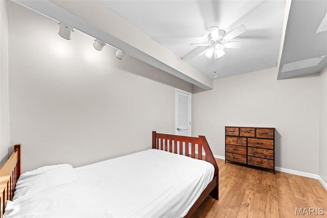 Office/den with closet | Image 20