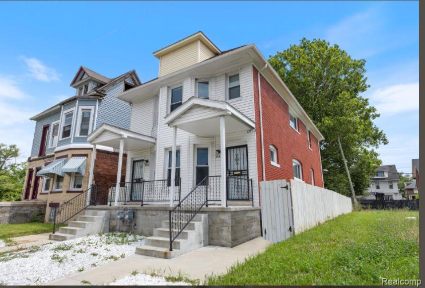 Residential Lease in Detroit 2