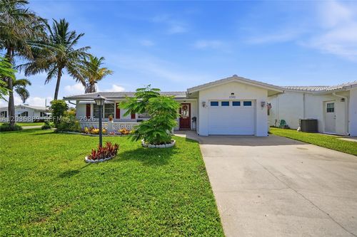 1702 Sw 22nd St, Boynton Beach, FL, 33426-6436 | Card Image