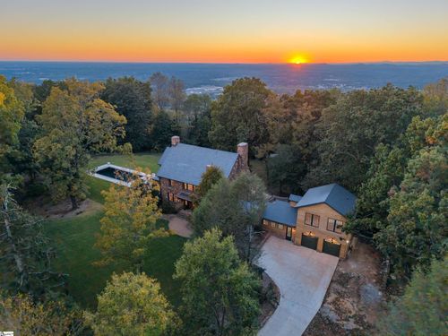 220 Lake Circle Dr, Greenville, SC, 29609-6623 | Card Image