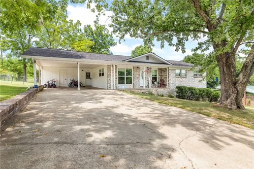 106 Graham St, Harrison, AR, 72601-6104 | Card Image