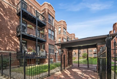 2a-2711 N Mildred Ave, Chicago, IL, 60614-1433 | Card Image