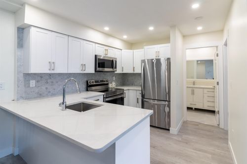 12-7115 134 St, Surrey, BC, V3W4T1 | Card Image