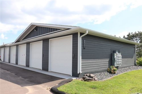 3-7-2301 Lake Rd, Altoona, WI, 54720-1402 | Card Image