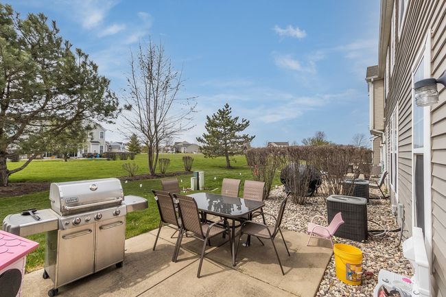 15345 Kenmare Cir, Townhouse with 3 bedrooms, 3 bathrooms and 2 parking in Manhattan IL | Image 14