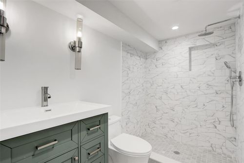 65 Palo Alto Drive, Southampton, NY, 11948 | Card Image