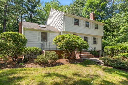 3 Marshall St, North Reading, MA, 01864-3012 | Card Image