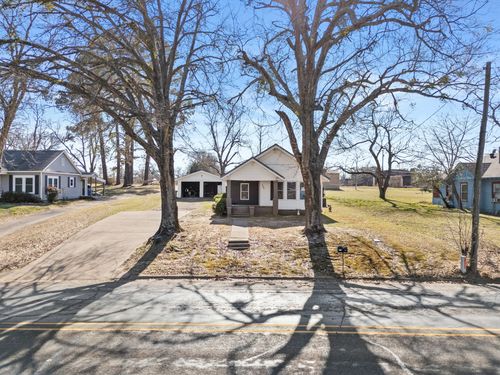 605 Dallas St, Winona, TX, 75792-5015 | Card Image