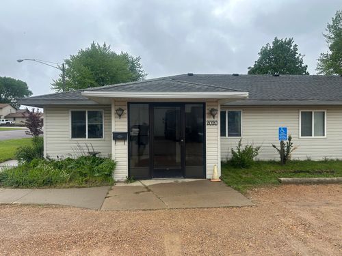 2020 9th St E, Glencoe, MN, 55336-2603 | Card Image