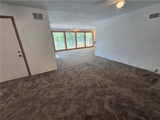 33295 Bethel Church Rd, House other with 3 bedrooms, 3 bathrooms and null parking in Osawatomie KS | Image 4