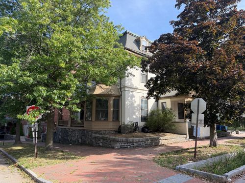 31 Deering Street, Portland, ME, 04101 | Card Image
