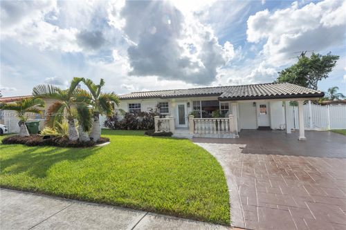 5470 W 9th Ln, Hialeah, FL, 33012 | Card Image