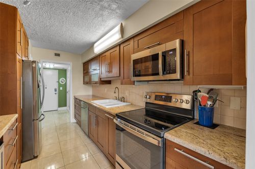 205-4702 Fountains Dr, Lake Worth, FL, 33467 | Card Image