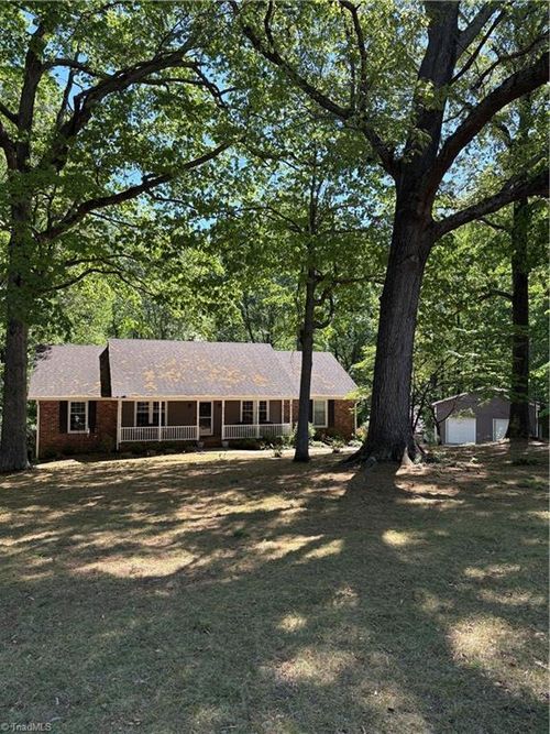 7410 Dickinben Dr, Summerfield, NC, 27358-9516 | Card Image
