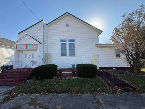 603 W Main St, Van Buren, IN, 46991-7000 | Card Image