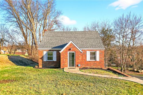 132 Ida Dr, Glenshaw, PA, 15116-1402 | Card Image