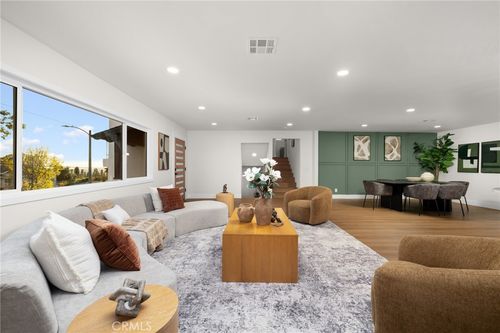 12423 Beverly Dr, Whittier, CA, 90601-2708 | Card Image