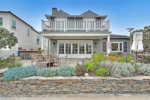 5590 E The Toledo, Long Beach, CA, 90803-3936 | Card Image