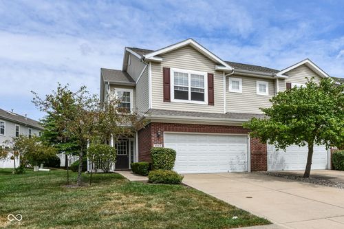 4012 Weston Pointe Dr, Zionsville, IN, 46077-8572 | Card Image
