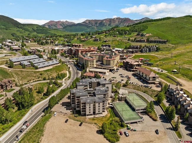 642 - 11 Snowmass Rd, Condo with 2 bedrooms, 2 bathrooms and null parking in Crested Butte CO | Image 33