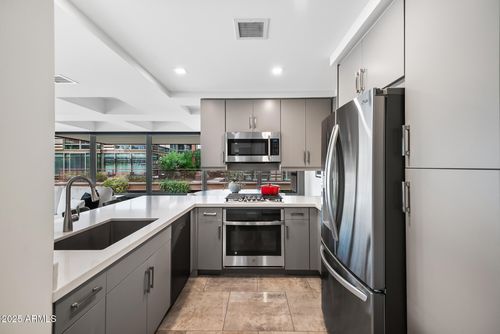 6007-7141 E Rancho Vista Dr, Scottsdale, AZ, 85251-1491 | Card Image