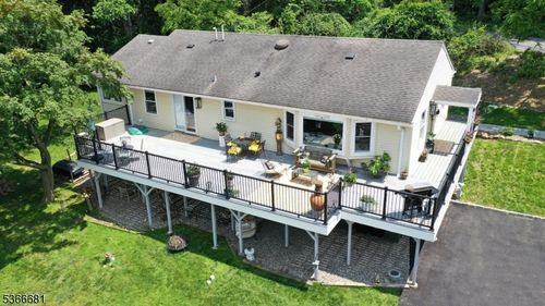 306 W Valley Brook Rd, Califon, NJ, 07830-3553 | Card Image