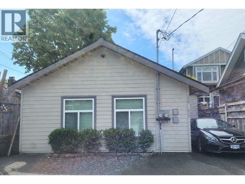 135-20th 20th Ave W, Vancouver, BC, V6S | Card Image