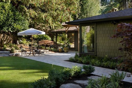 5075 Howe Sound Lane, West Vancouver, BC, V7W1L4 | Card Image