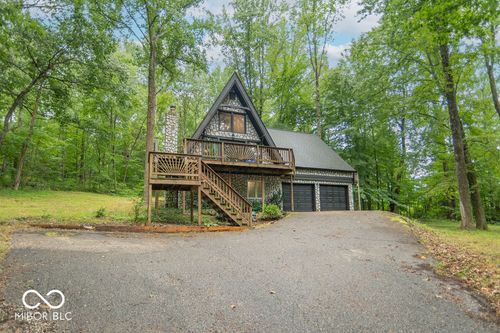 4523 Parkwood Dr, Martinsville, IN, 46151-6023 | Card Image