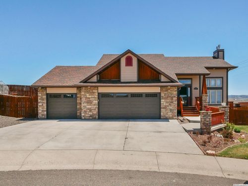 2365 Falcon Ct, Laramie, WY, 82072-1995 | Card Image