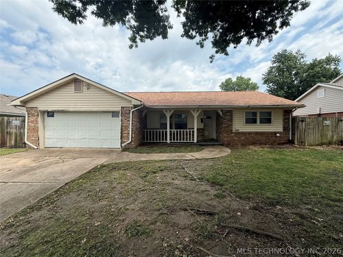 8909 E 33rd Place, Tulsa, OK, 74145 | Card Image