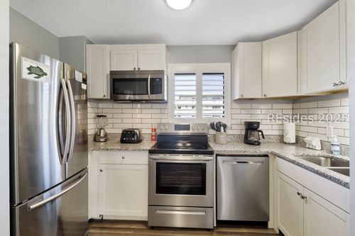 4209-663 William Hilton Pkwy, Hilton Head Island, SC, 29928-3506 | Card Image