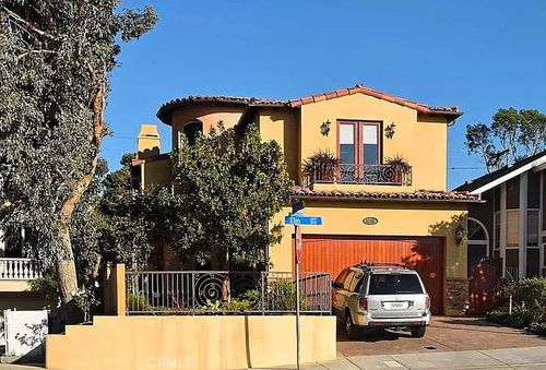3200 Elm Ave, Manhattan Beach, CA, 90266 | Card Image