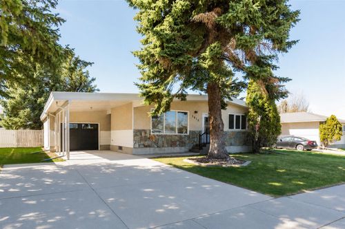 3618 Forestry Ave S, Lethbridge, AB, T1K3L4 | Card Image