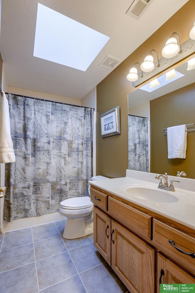 17616 Ventana Cir, House other with 4 bedrooms, 4 bathrooms and 2 parking in Omaha NE | Image 25
