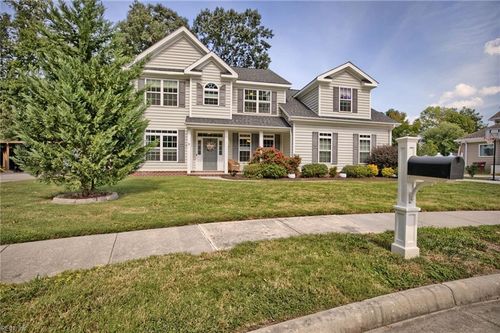 920 Covenant Way, Chesapeake, VA, 23322-7652 | Card Image