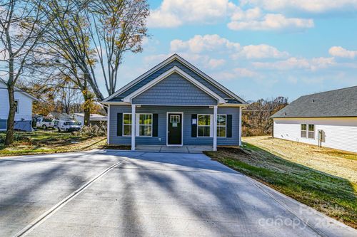 1711 Pope Avenue, Gastonia, NC, 28052 | Card Image