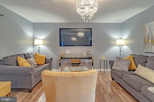 67 Fawn Ct, LUMBERTON, NJ, 08048-4295 | Card Image