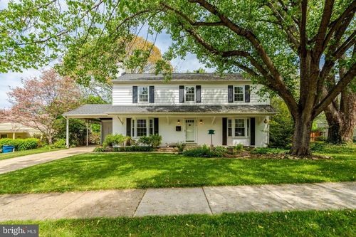 8314 Briar Creek Dr, ANNANDALE, VA, 22003-4641 | Card Image