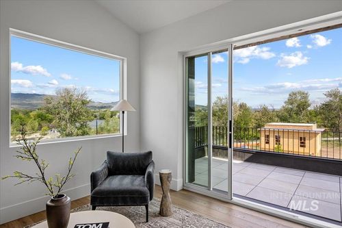 333 E Palapa Ln, Garden City, ID, 83714-6668 | Card Image