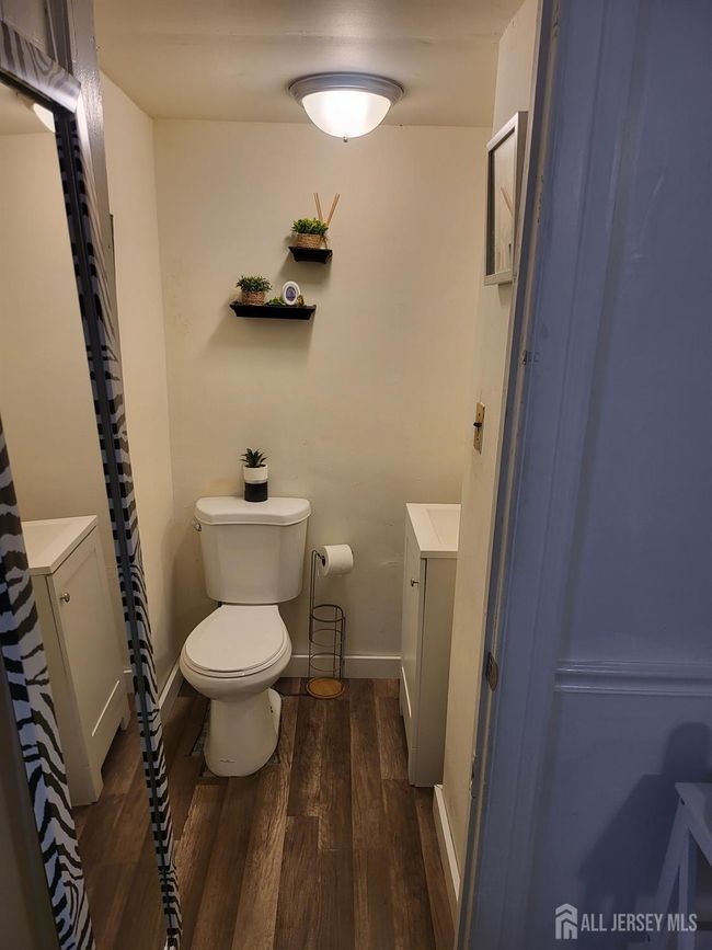 72 High St, House other with 2 bedrooms, 3 bathrooms and null parking in Perth Amboy NJ | Image 27