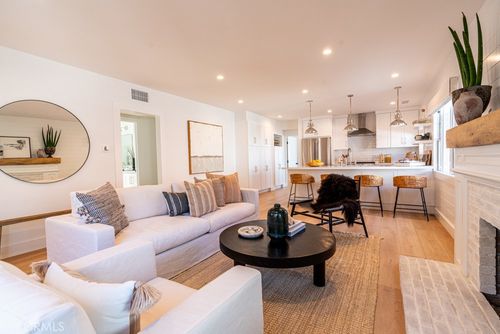 529 Catalina, Laguna Beach, CA, 92651 | Card Image