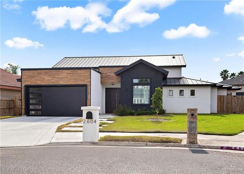 2604 Cottonwood St, Mission, TX, 78574-3630 | Card Image