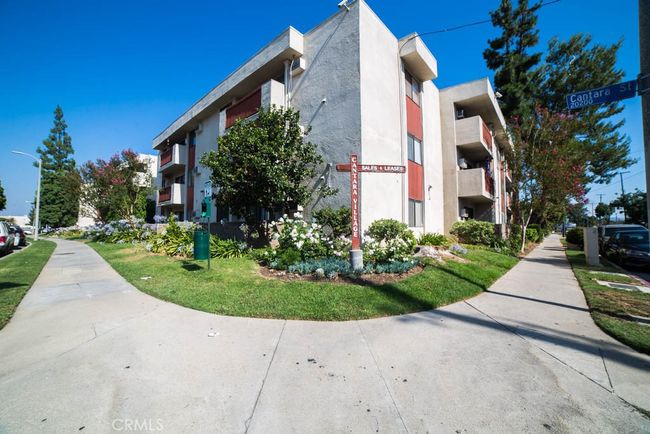 UNIT-107 - 20234 Cantara St, Condo with 2 bedrooms, 2 bathrooms and null parking in Winnetka CA | Image 5
